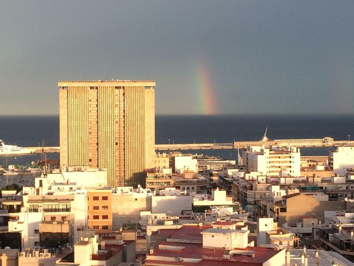 Suite Sun And Sea Alicante Exteriör bild