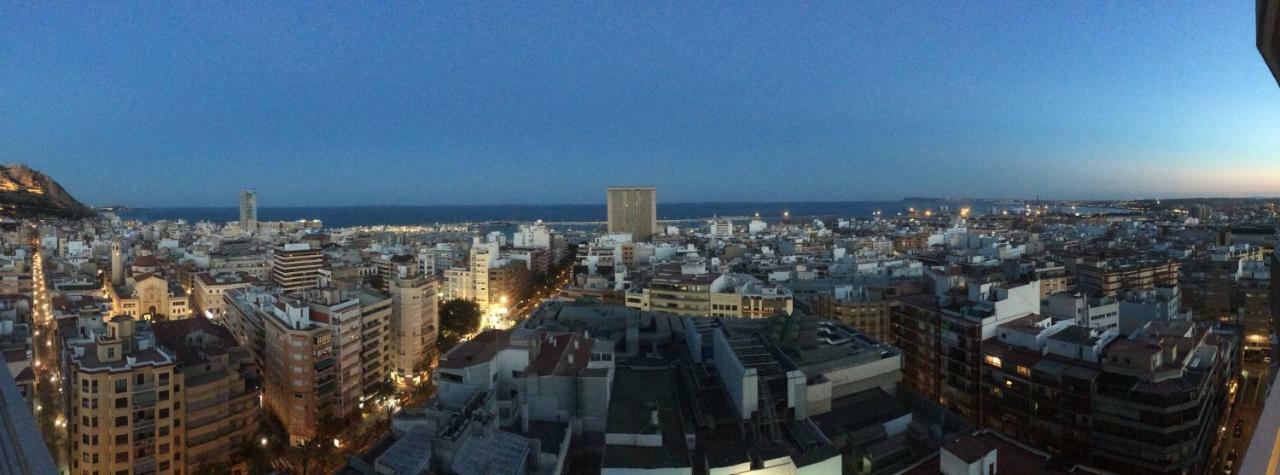 Suite Sun And Sea Alicante Exteriör bild