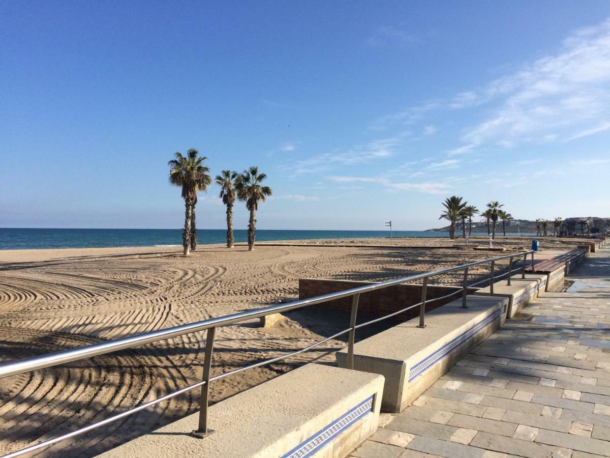 Suite Sun And Sea Alicante Exteriör bild